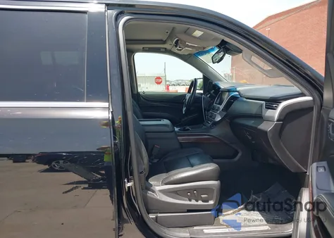 2015 GMC Yukon Xl 1500 Slt z USA, uszkodzony, nr VIN 1GKS2HKC2FR132047